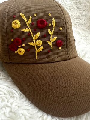 Brown cap with yellowish pattern