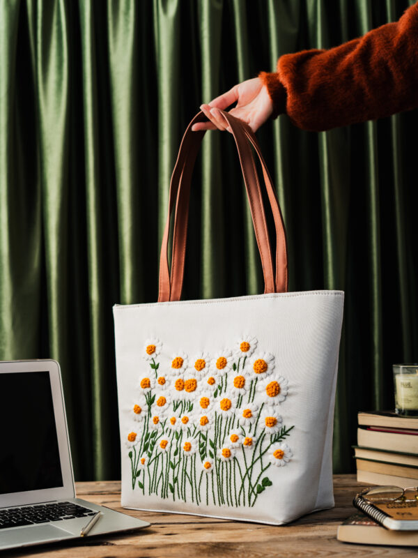 Daisy Floral Hand Embroidered Bag
