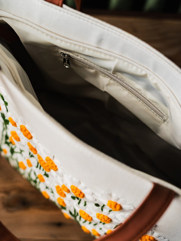 Daisy Floral Hand Embroidered Bag