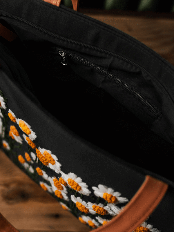 Black Daisey Floral Hand Embroidered Bag